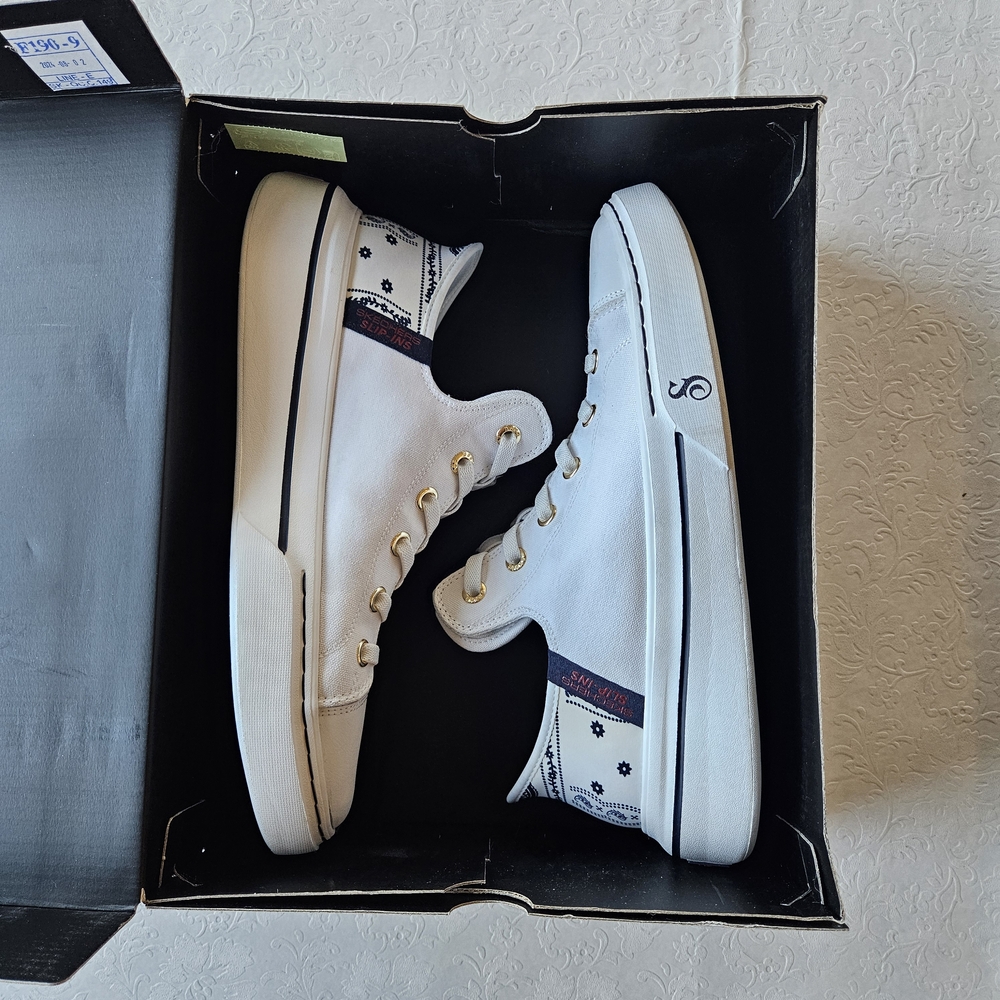 Skechers White/Navy/Red Canvas Sneakers - Picture 3 of 10